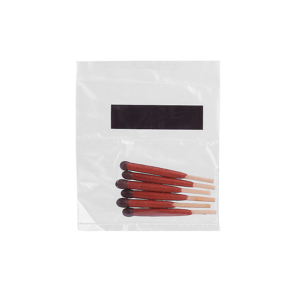 BCB waterproof matches C/W striker (6 per sachet) RK229A